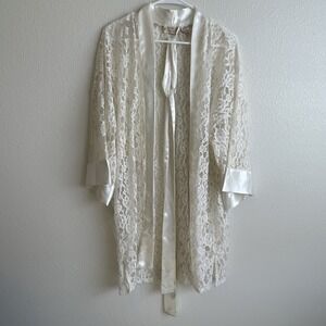 Victorias Secret‎ One Size Floral Lace  Embroidered Kimono Robe